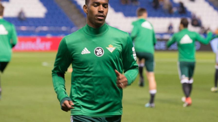 Héctor Junior Firpo se convierte en cuarto dominicano en la Liga de España