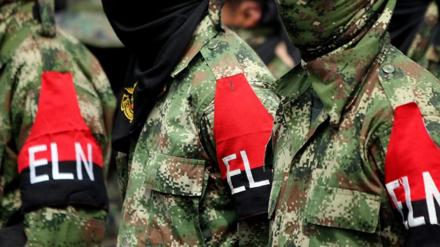 Emiten órdenes de captura contra cinco miembros del comando central del ELN
