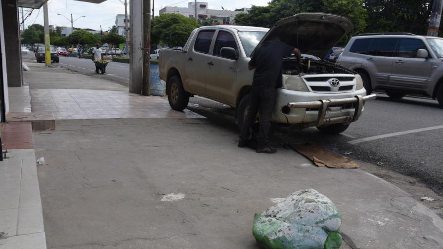 Vecinos de Costa Criolla reclaman solución a males