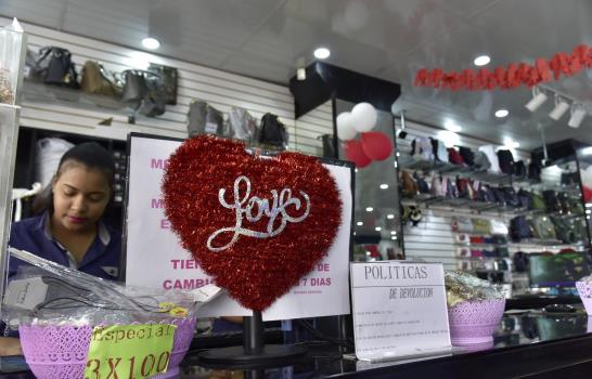 Comercios experimentan un ligero aumento en sus ventas previo al Día San Valentín 