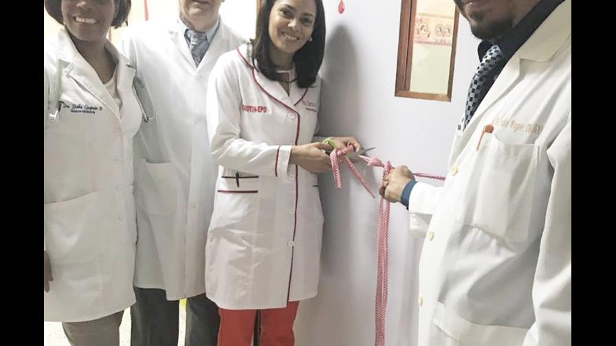 Maternidad de Los Mina abre unidad de terapia transfusional