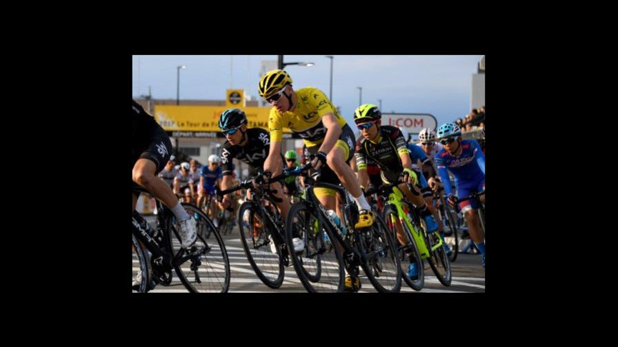 Chris Froome vuelve a competir en la Ruta del Sol envuelto en la polémica