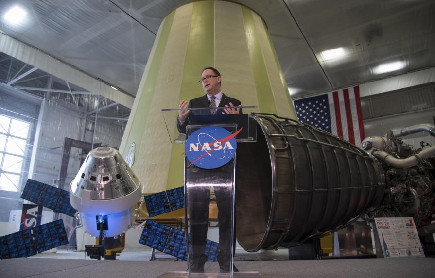 Trump incluye su reto de volver a la Luna en propuesta presupuestaria de NASA