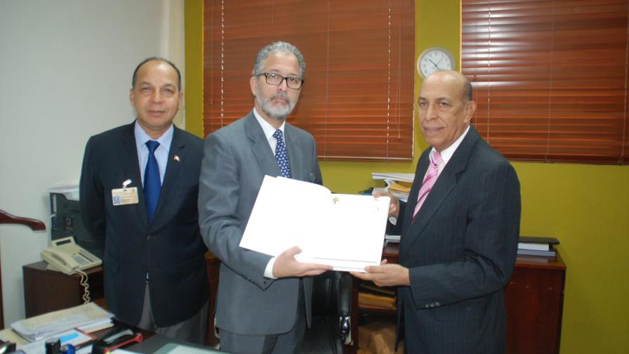 PRD y PRSC llevaron informe a la Junta PRD y PRSC llevaron informe a la Junta