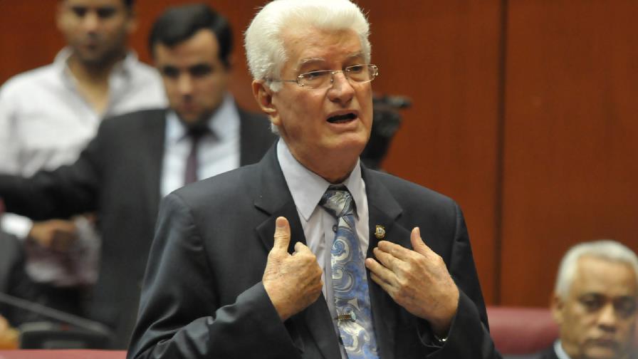 Cinco años después, Wilton pide excusas      a Hipólito Mejía por vincularlo a capos