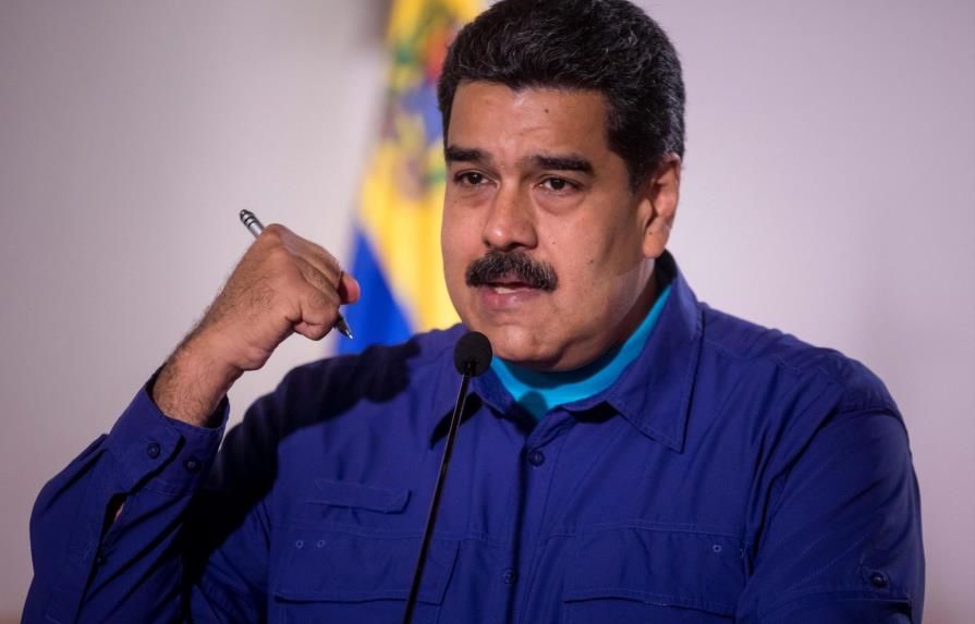 Maduro concede algunas exigencias de los opositores para las presidenciales 