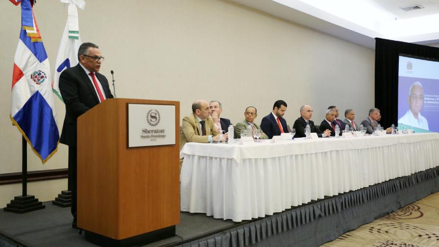 Ventura Camejo destaca importancia de racionalización de macroestructura del Estado