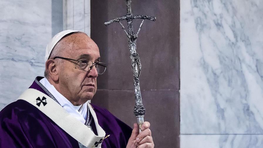 El papa publica documento que obliga a obispos a presentar renuncia a 75 años El papa publica documento que obliga a obispos a presentar renuncia a 75 años