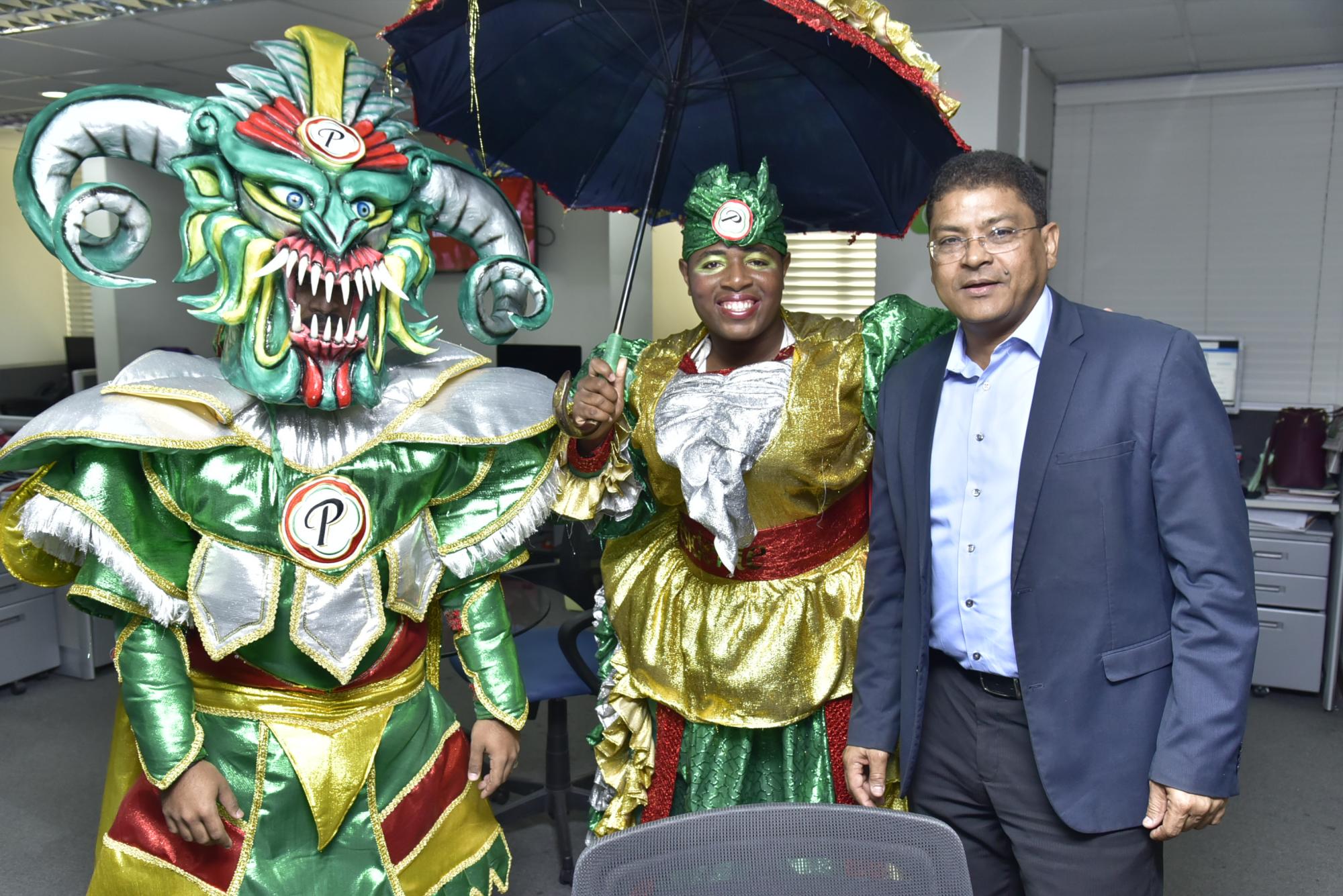 José María Reyes, jefe de redacción disfrutó de la alegre visita 