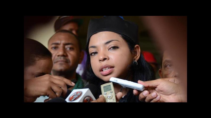 Yeni Berenice arremete contra decisión judicial del desfalco en las Aduanas de Santiago