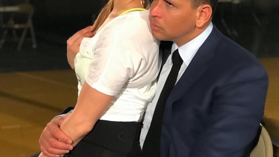 VIDEO:Alex Rodríguez y Jennifer López celebran el Día de San Valentín 