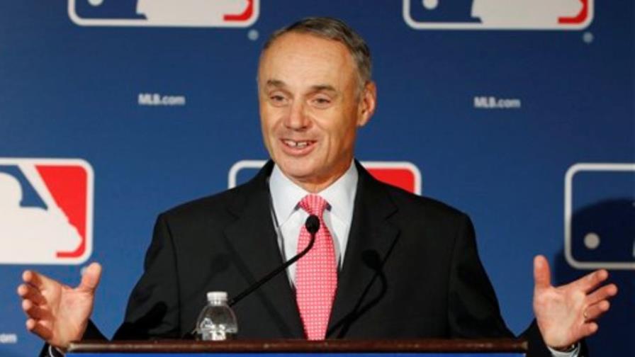 Comisionado de béisbol promete cambios en ritmo de juego Comisionado de béisbol promete cambios en ritmo de juego