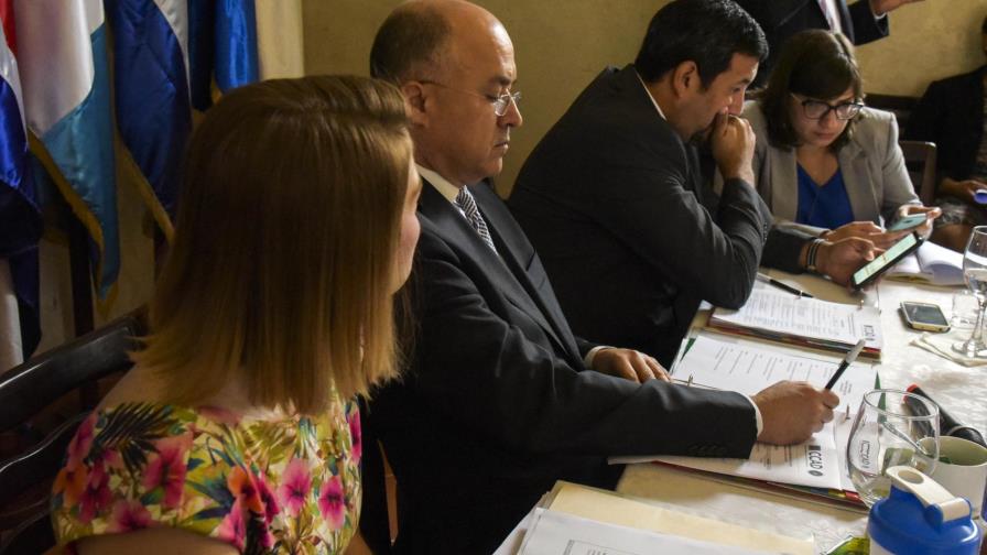 Ministros de Medio Ambiente plantean ayuda para mejoría de Haití