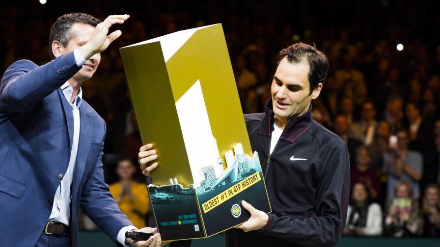 Federer será número uno el lunes con 36 años, el más viejo de la historia