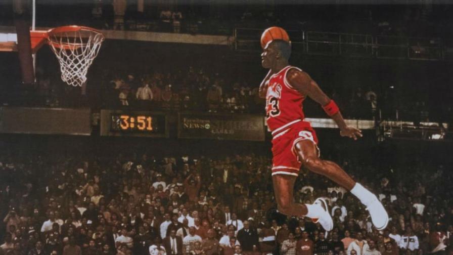 ENTRA Y VOTA:  ¿Cuál ha sido la mejor competencia de donqueos de la NBA?