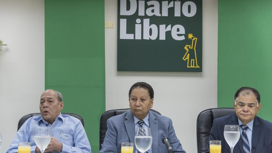 “Hay que depurar la nómina y hay que aplicar la baja estudiantil” “Hay que depurar la nómina y hay que aplicar la baja estudiantil”