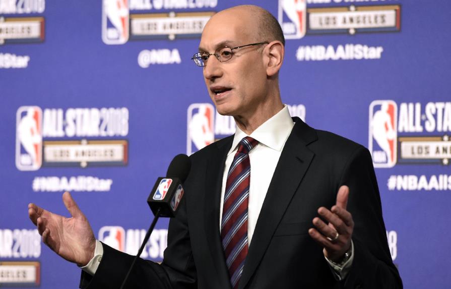 Comisionados de la NBA elogia a árbitros y jugadores por airear diferencias