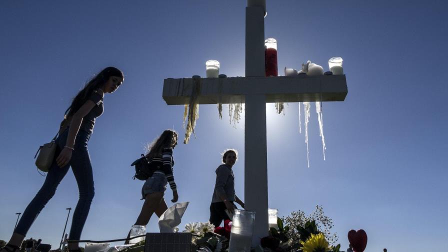 Trump critica al FBI por no investigar al agresor de Florida Trump critica al FBI por no investigar al agresor de Florida