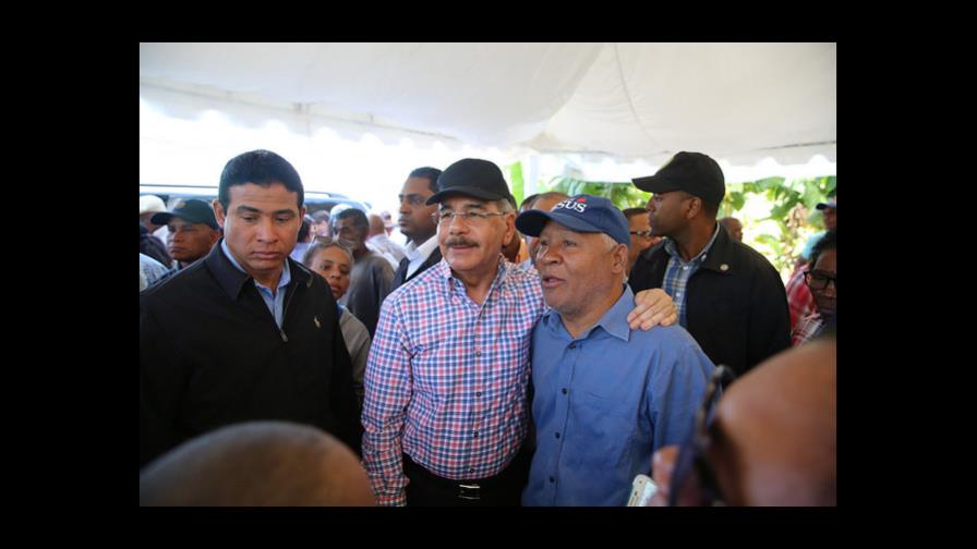 Danilo Medina anuncia apoyo a los productores de pitahaya