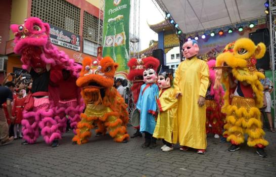 Chinos celebran en el país su “Año Nuevo” o “Año del Perro”