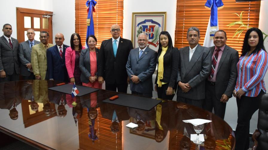 Espectáculos Públicos promete perseguir canciones con contenidos que inviten al consumo de drogas