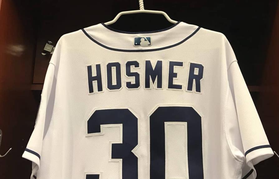Eric Hosmer vestirá el número 30 con los Padres de San Diego en honor a Yordano Ventura 