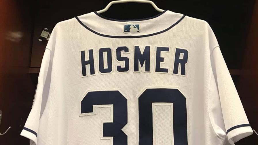 Eric Hosmer vestirá el número 30 con los Padres de San Diego en honor a Yordano Ventura 