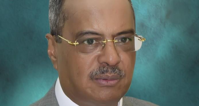 Presidente Medina designa nuevo director del IDSS y otros funcionarios