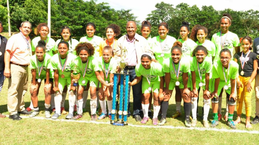 Castillo se corona campeón Liga Femenina de Fútbol