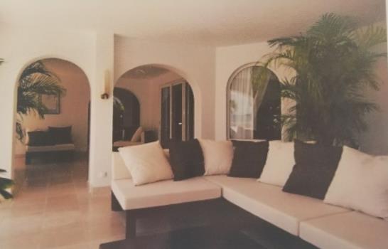 Discrepancias, lucha de intereses y doble identidad en caso menor huérfano que espera fortuna 