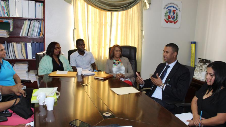 Instituciones capacitarán a estudiantes para prevenir choques de tránsito Instituciones capacitarán a estudiantes para prevenir choques de tránsito