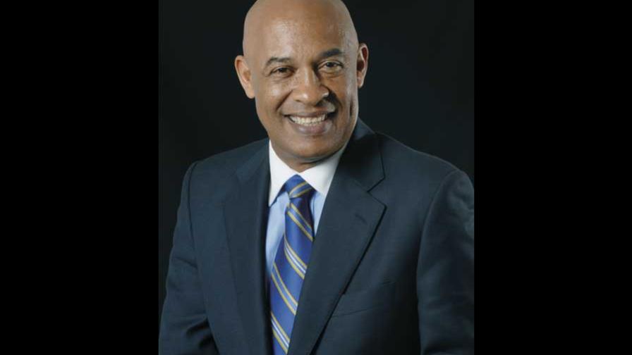 Libro “Grandes Dominicanos”, de Carlos T. Martínez,  llega a su tomo XXII 