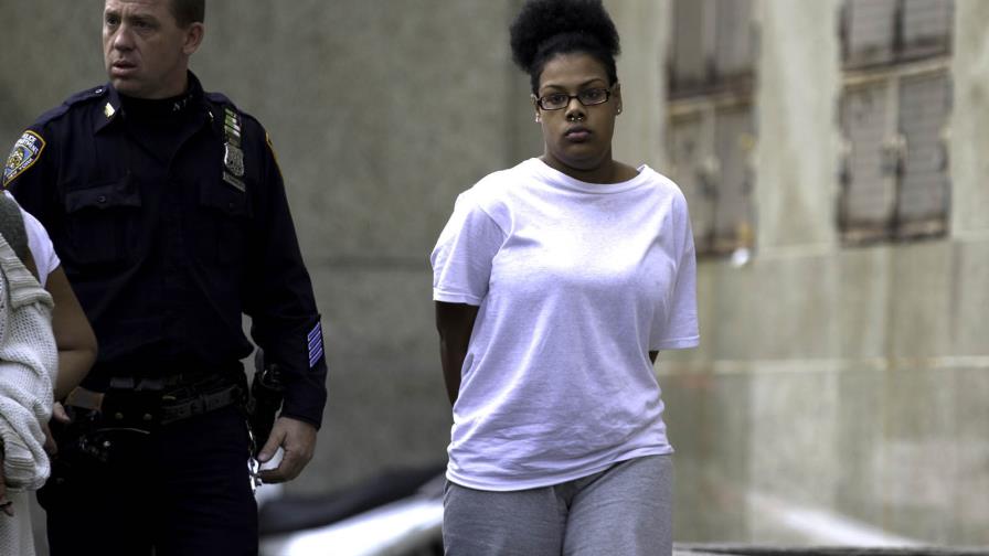 Le “cantan” 16 años a una madre que robaba en tiendas mientras llevaba el cadáver de su bebé en una funda