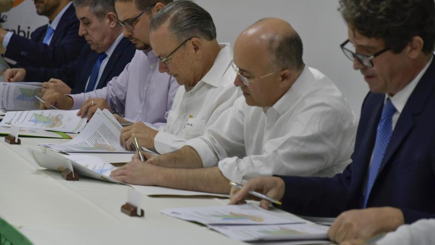 Acuerdan manejo de los arrecifes en la costa del Este