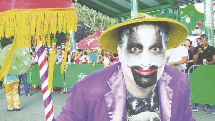 Desfiles, fantasía y carnaval en toda la República Dominicana Desfiles, fantasía y carnaval en toda la República Dominicana
