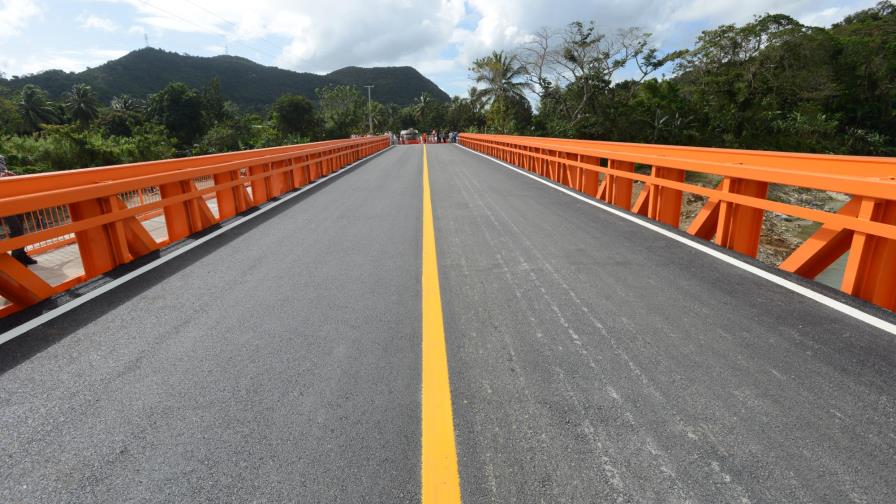 Abren al tránsito el puente de Hato Damas, en San Cristóbal Abren al tránsito el puente de Hato Damas, en San Cristóbal