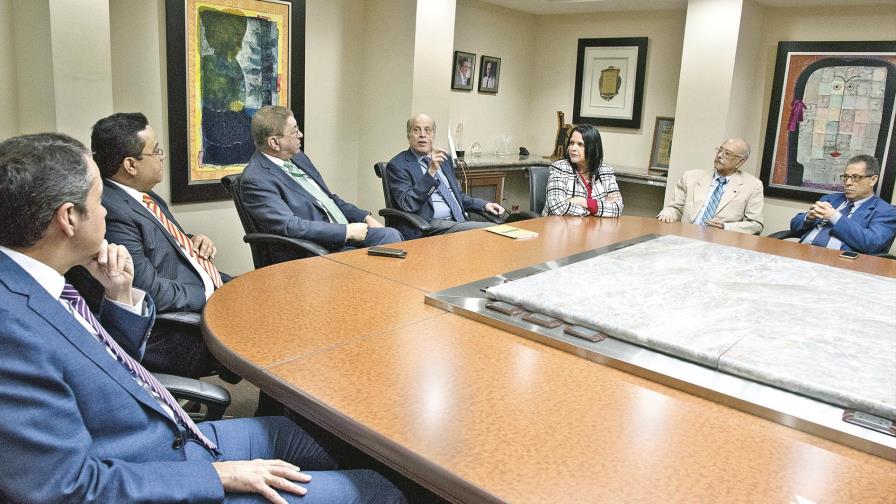 La oposición política dice que el conteo público es vital en el 2020