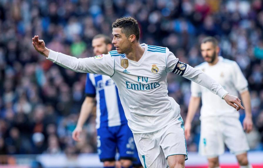 Cristiano Ronaldo amplía racha con doblete y Madrid golea al Alavés