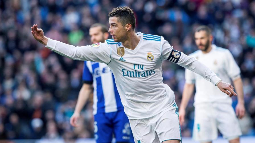 Cristiano Ronaldo amplía racha con doblete y Madrid golea al Alavés Cristiano Ronaldo amplía racha con doblete y Madrid golea al Alavés