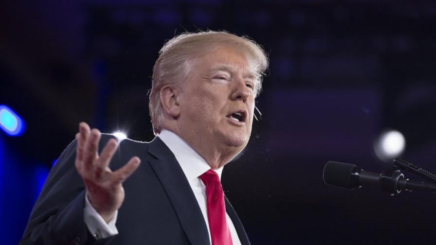 Trump insiste en armar y entrenar a los profesores para defender las escuelas 