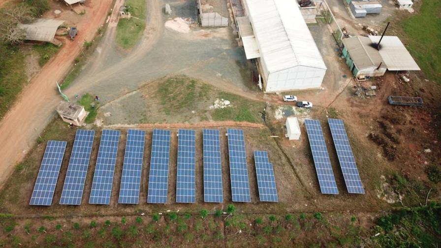 Instalan primer sistema híbrido fotovoltaico-diesel en RD