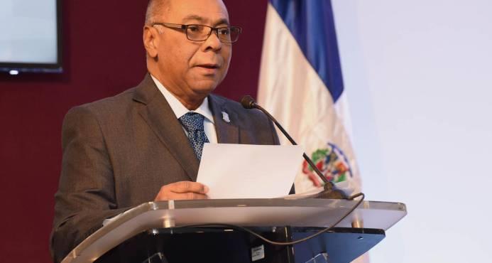 Presidente del TC llama a dominicanos a revestirse de espíritu patriótico