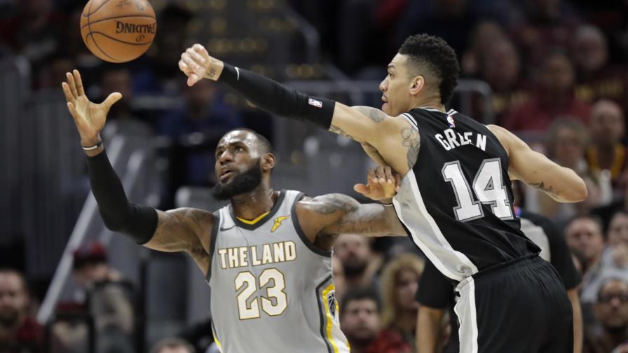 LeBron: “Ahora estamos en un punto donde protegemos al tirador más que al penetrador”