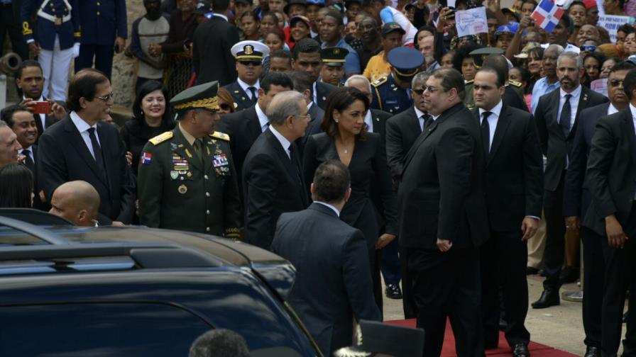 Danilo Medina acude al Altar de la Patria tras rendición de memorias y participar de tedeum