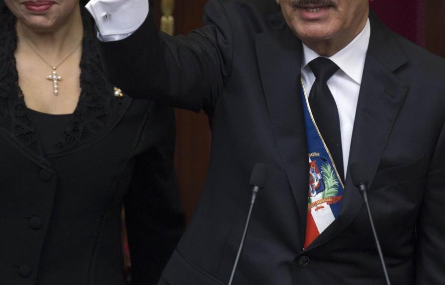 Presidente Danilo Medina dice que trabaja en construir una sociedad de clases medias 