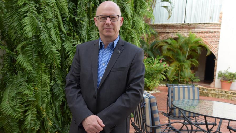 Científico recomienda revisión del método del Plan de Alfabetización