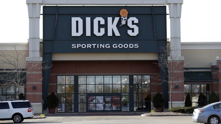 Tienda de armas Dick’s suspende venta de fusiles automáticos en EE.UU. Tienda de armas Dick’s suspende venta de fusiles automáticos en EE.UU.