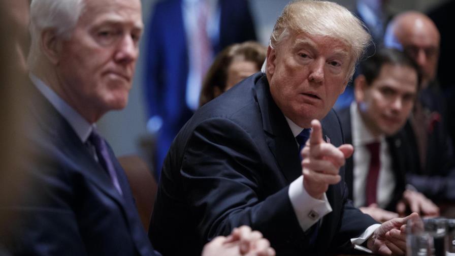 Lenta sangría: Hicks, colaboradora de Trump, la última en dejar la Casa Blanca