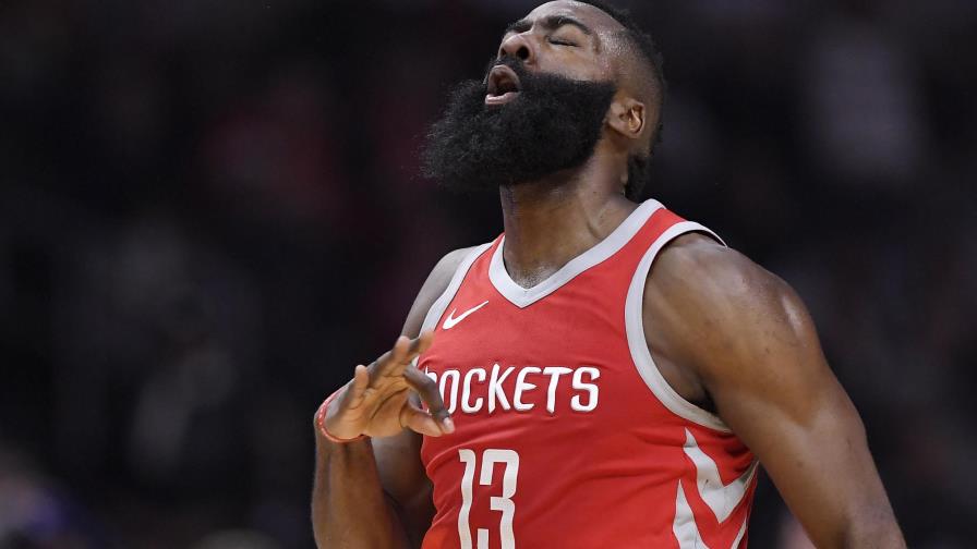 Rockets vencen a Clippers 105-92, suman 14to triunfo seguido