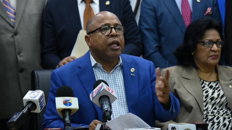 Pacheco afirma apoyo a Paliza y a Carolina Mejía garantiza victoria del PRM